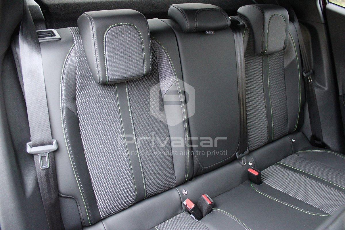 PEUGEOT 2008 BlueHDi 130 S&S EAT8 GT