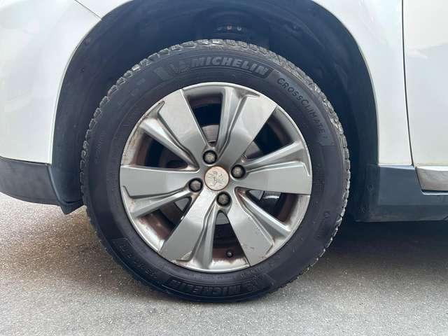 Peugeot 2008 2008 1.2 VTI 12v 82cv Allure