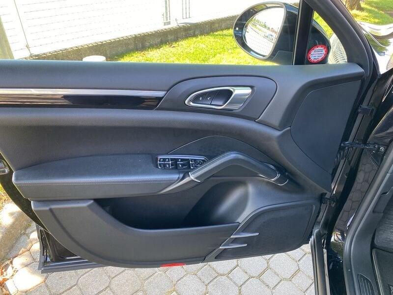 Porsche Cayenne 3.0 Diesel 250 CV