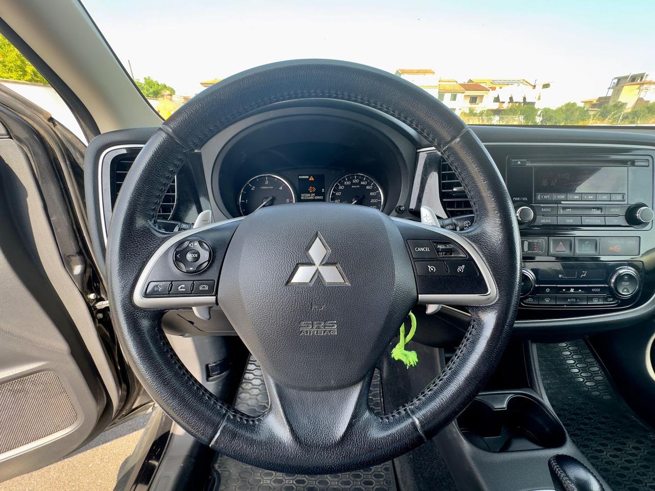 Mitsubishi Outlander 2.2 DI-D Clear Tec Intense #5766