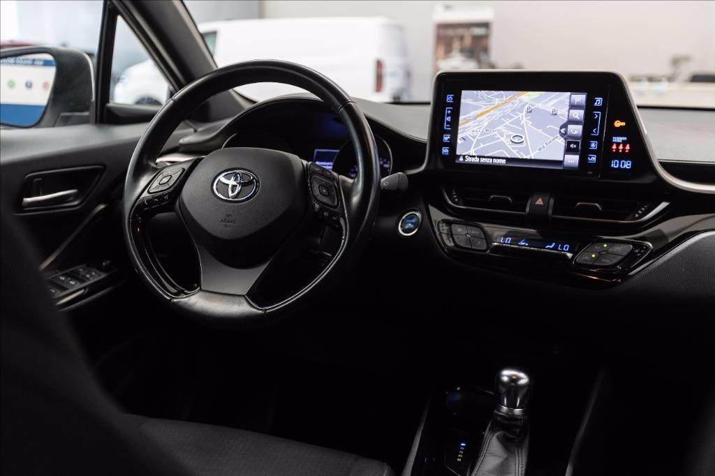 TOYOTA C-HR 1.8h Lounge 2wd e-cvt del 2017