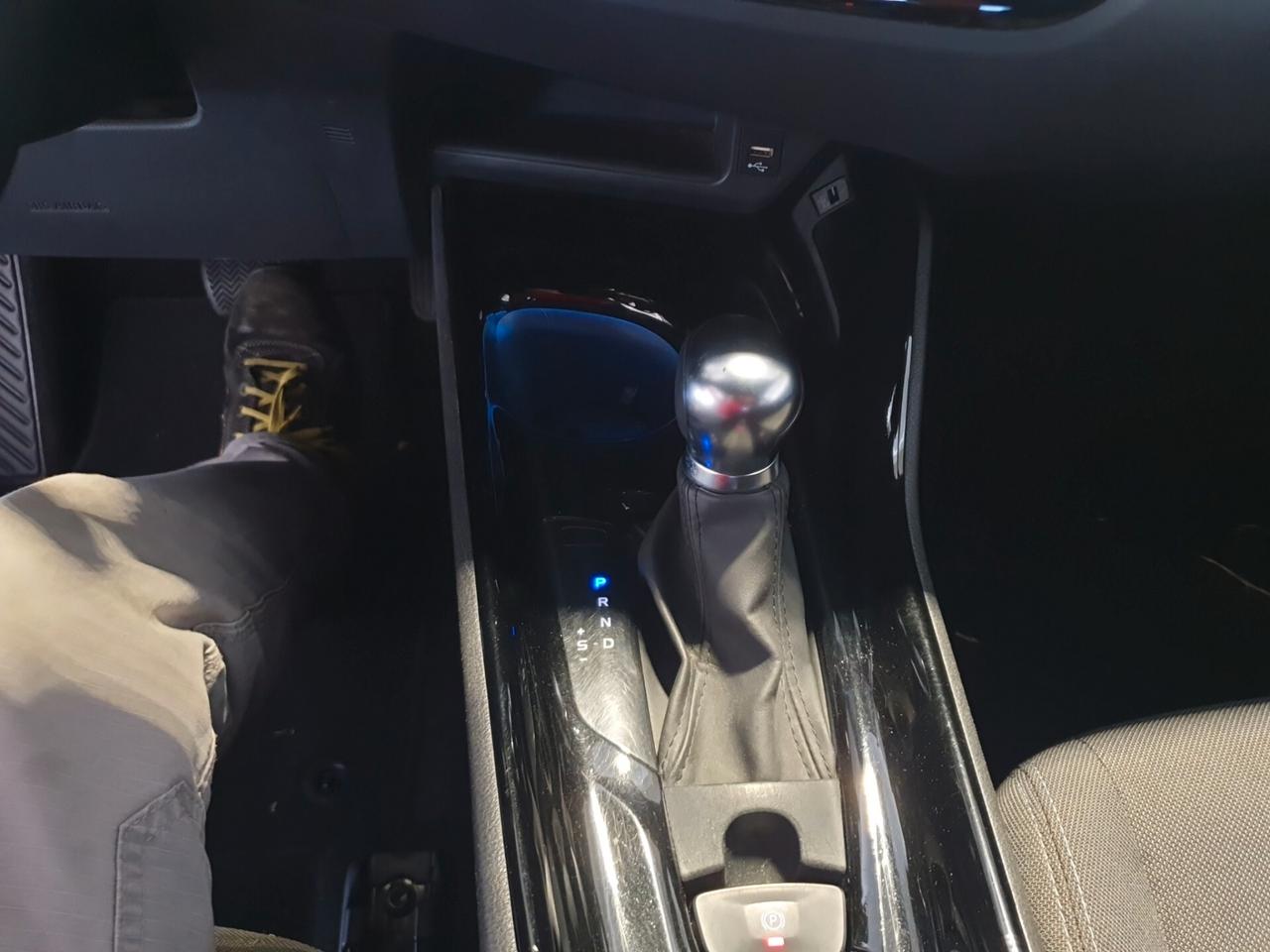 Toyota C-HR 2.0 Hybrid E-CVT Trend 184CV
