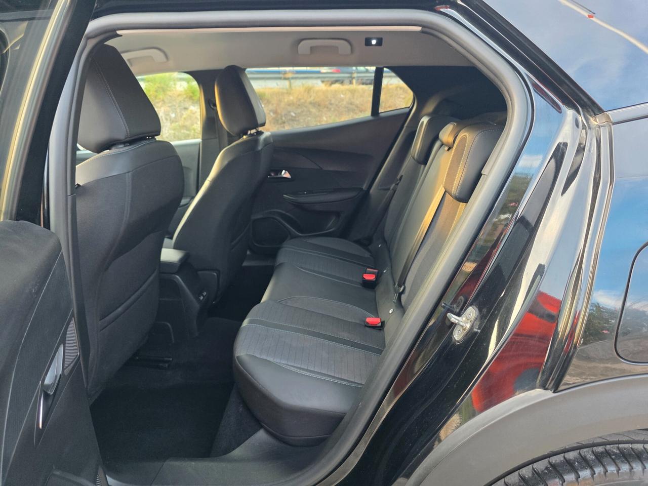 Peugeot 2008 BlueHDi 110 S&S Allure Pack