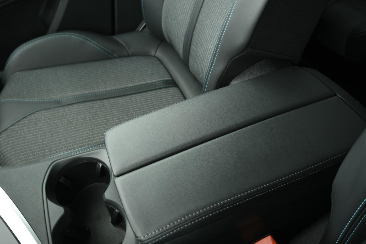 PEUGEOT 5008 1.5 bluehdi Allure Pack s&s 130cv eat8 CAMERA+APP CONNECT