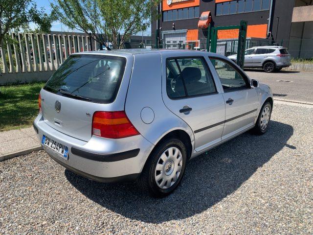 VOLKSWAGEN Golf 1.6 16V cat 5 porte Highline