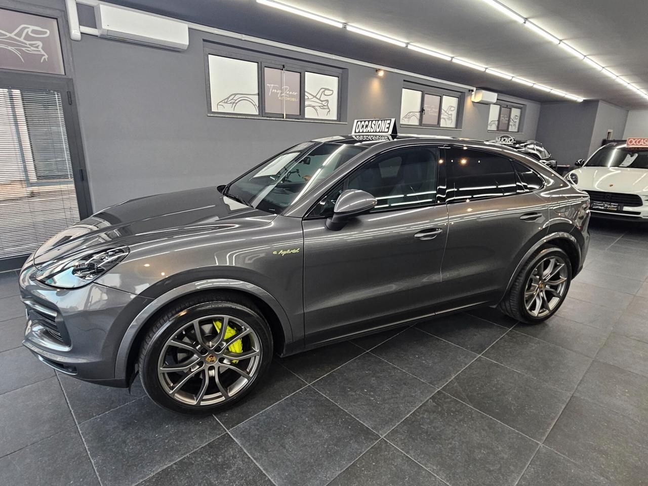 Porsche Cayenne 3.0 V6 E-Hybrid Platinum Edition
