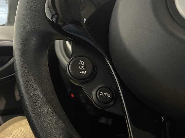 Smart fortwo 1.0 70CV Proxy - NEOPATENTATI