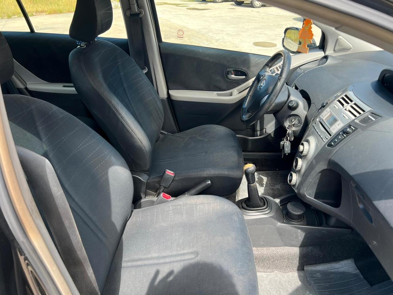 Toyota Yaris 1.3 5 porte