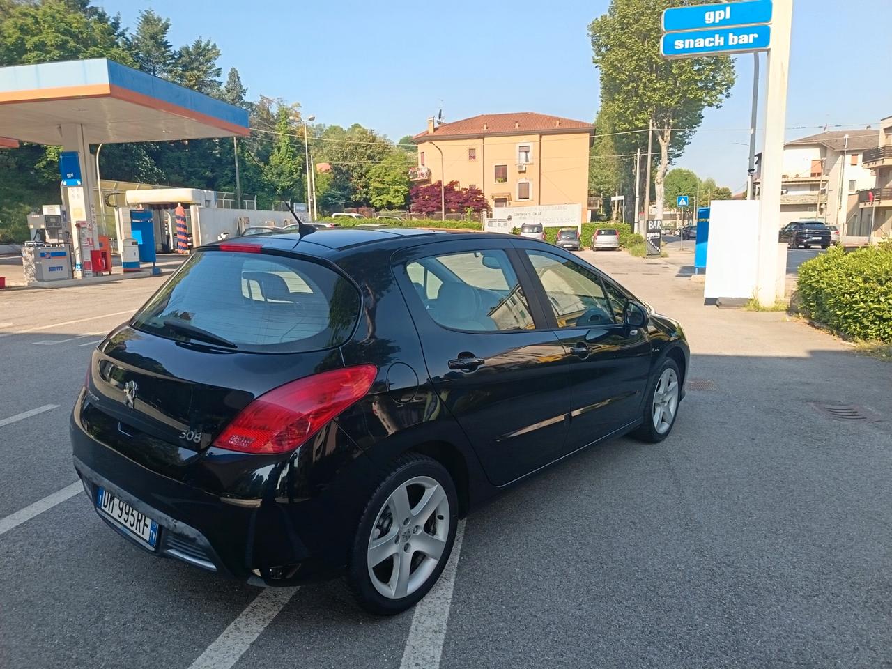 Peugeot 308 hdi anno 2008 ok neo patente