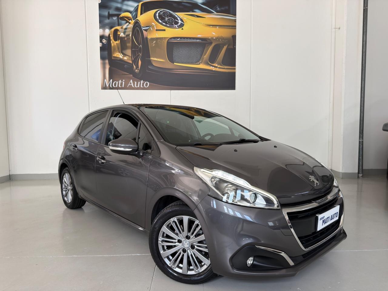 Peugeot 208 PureTech 82 5 porte Allure