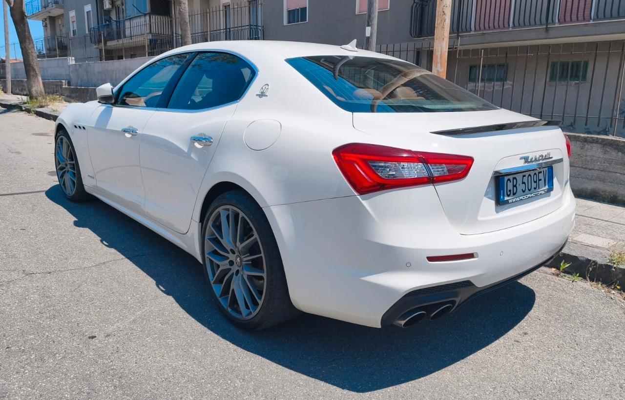 Maserati Ghibli V6 Diesel Granlusso