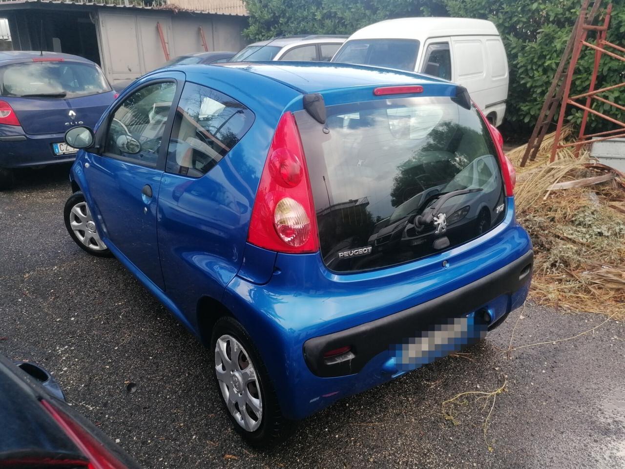 Peugeot 107 1.0 68CV 3p. Plaisir