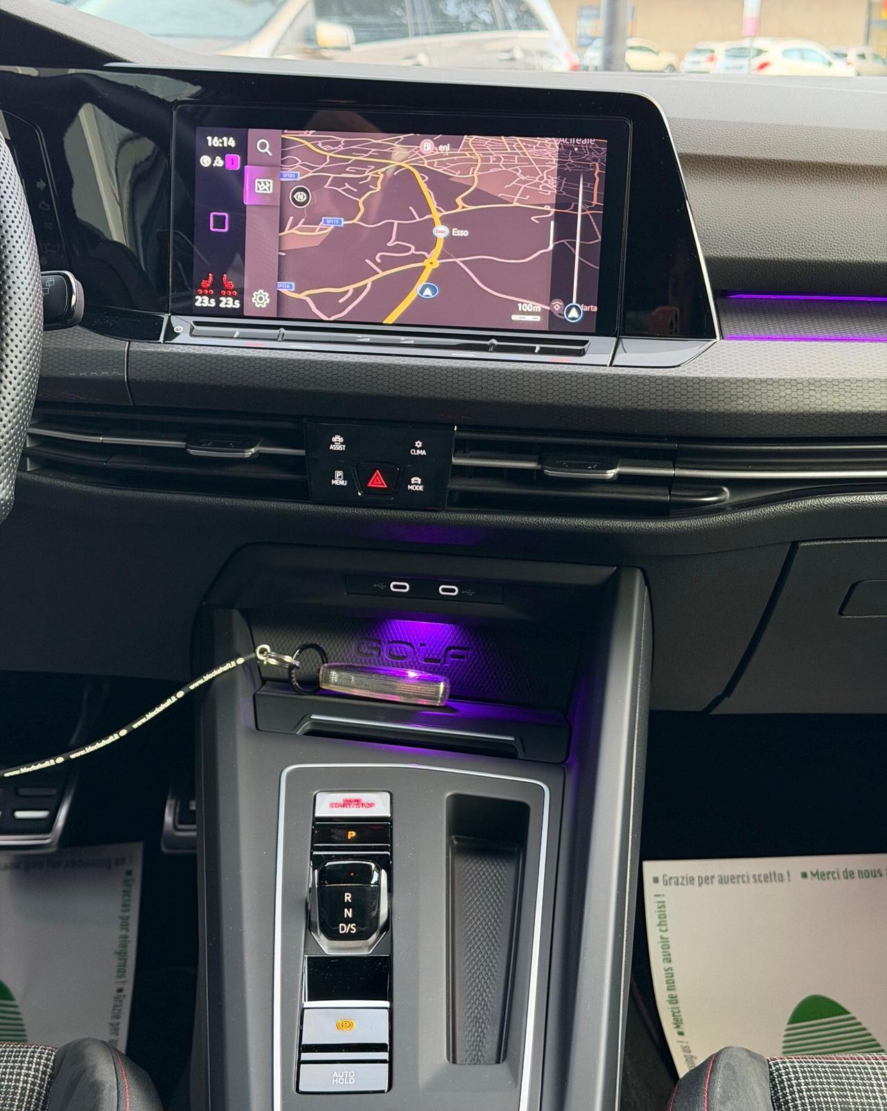 Volkswagen Golf 8 GTI 2.0 TSI 245CV