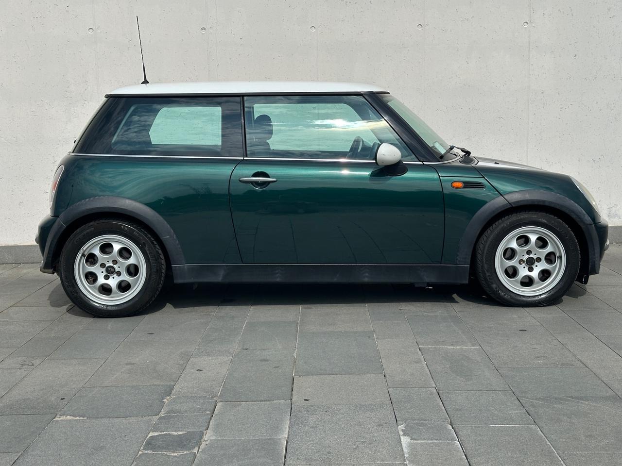 Mini 1.6 16V Cooper Neopatentati