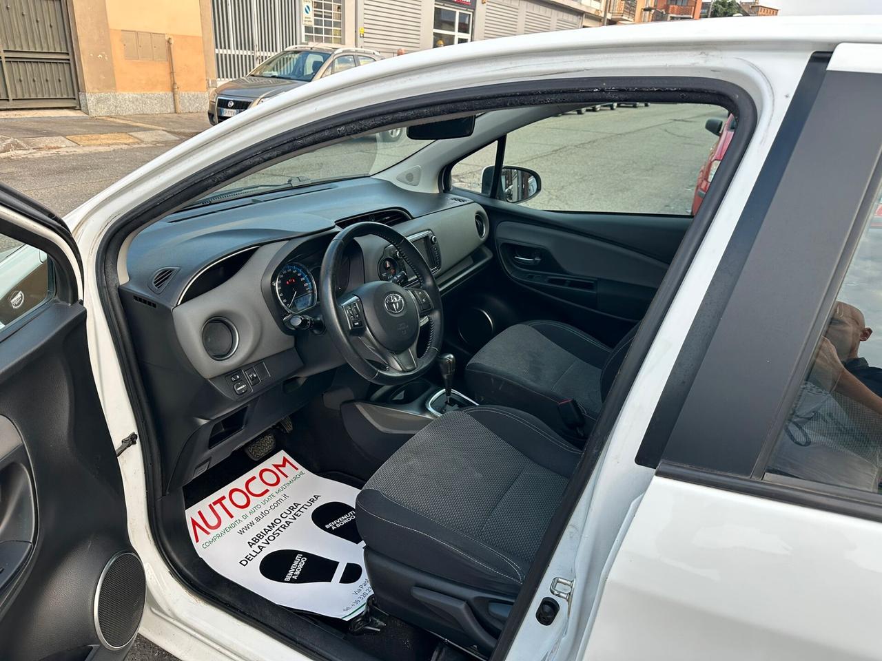 Toyota Yaris 1.5 Hybrid 5 porte CoolTo