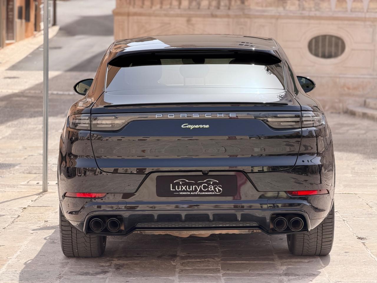 Porsche Cayenne COUPE 3.0 V6 462 CV E-HYBRID