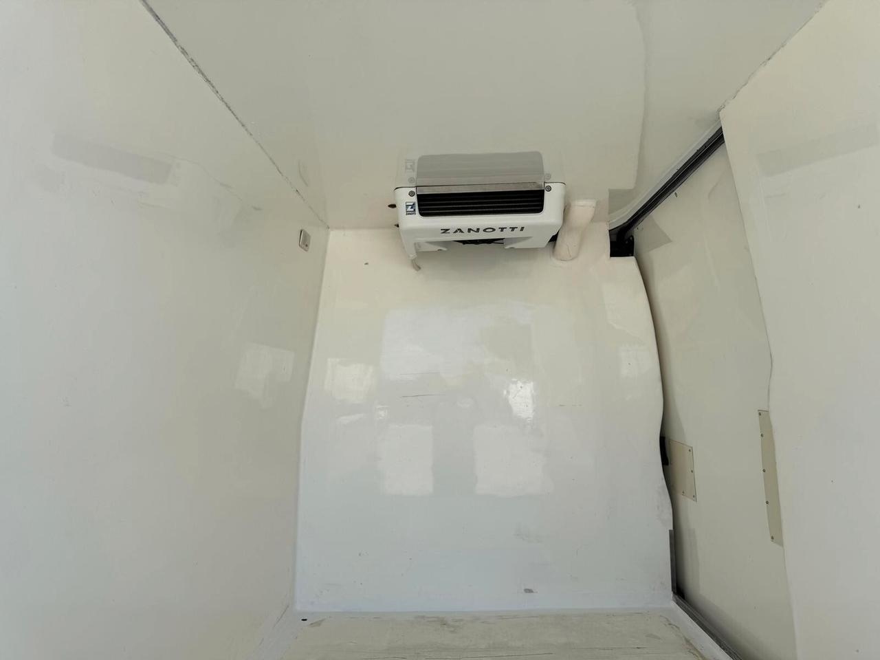 Renault Master T33 2.3 dCi/130 PM-TM ISOTERMICO FRCX