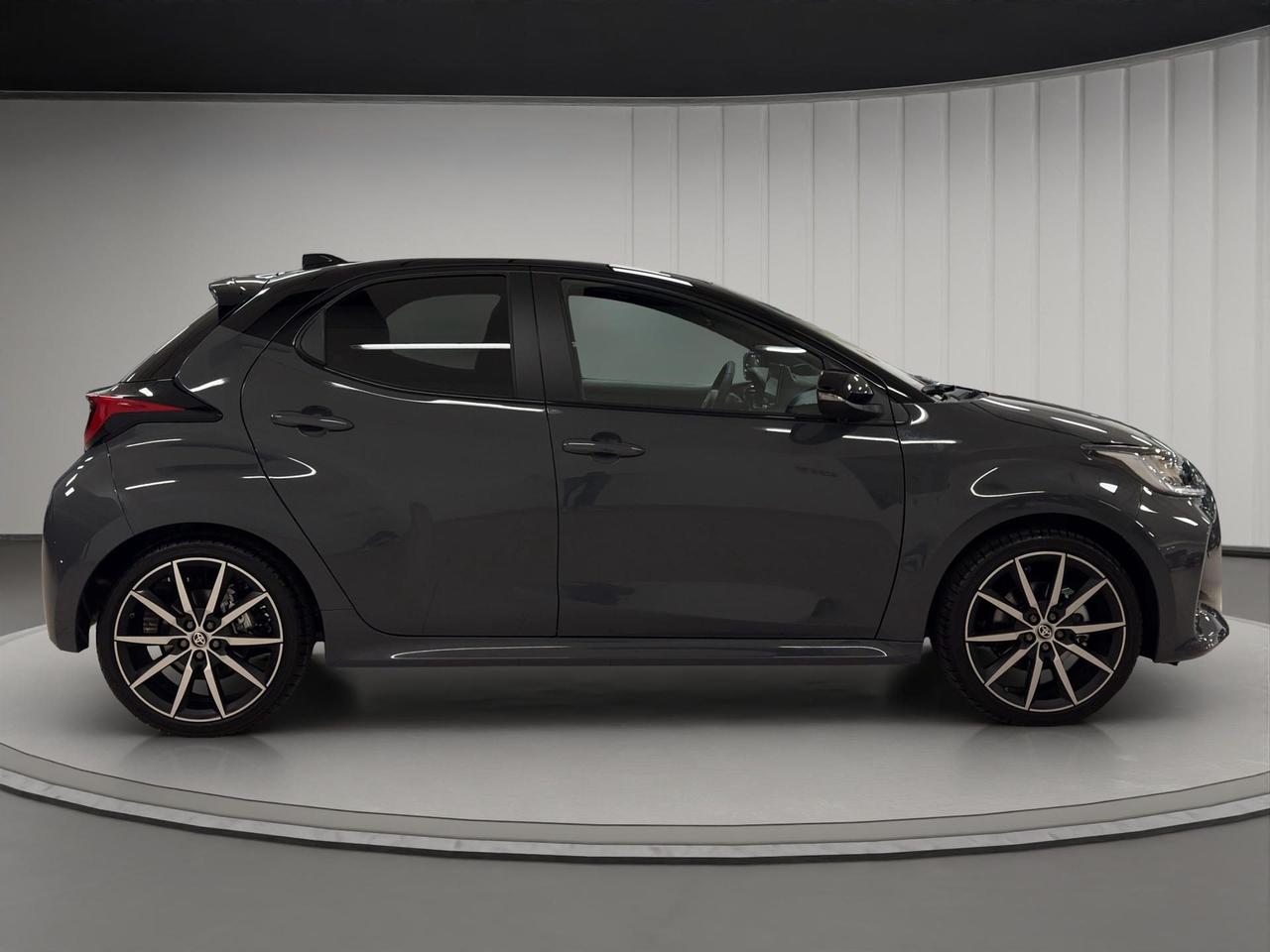 Toyota Yaris 1.5h 130 GR Sport