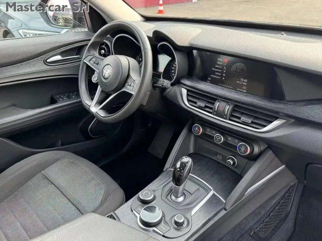 ALFA ROMEO Stelvio 2.2 t Business Q4 190cv AT8 auto - FY042DE
