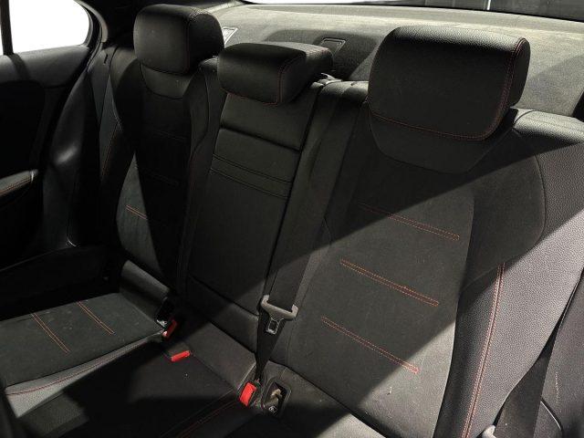 MERCEDES-BENZ A 220 d Automatic 4Matic Premium SEDAN
