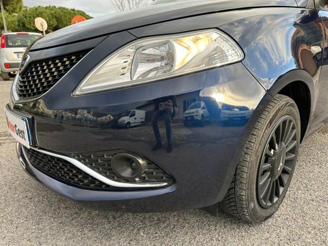 LANCIA Ypsilon 1.2 69 CV 5 porte Mya