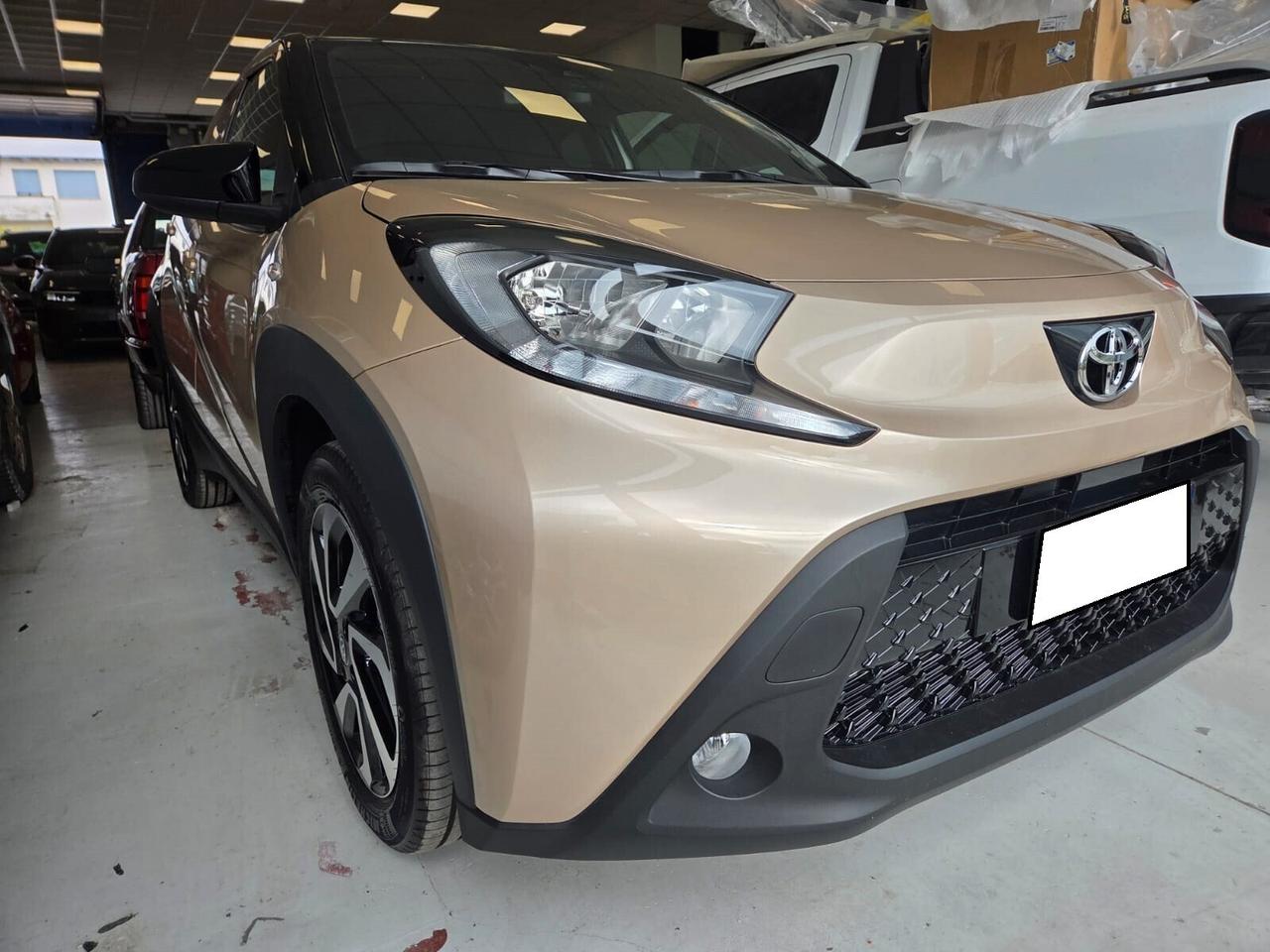 Toyota Aygo X 1.0 VVT-i 72 CV 5 porte Trend