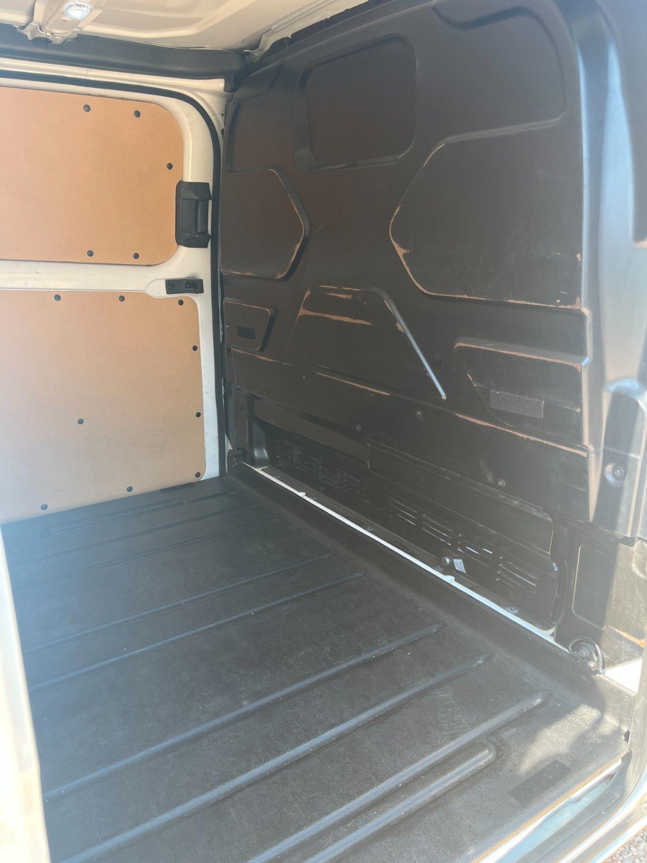 FORD Transit Custom 300 2.0 tdci 130cv Titanium L2H1 E6