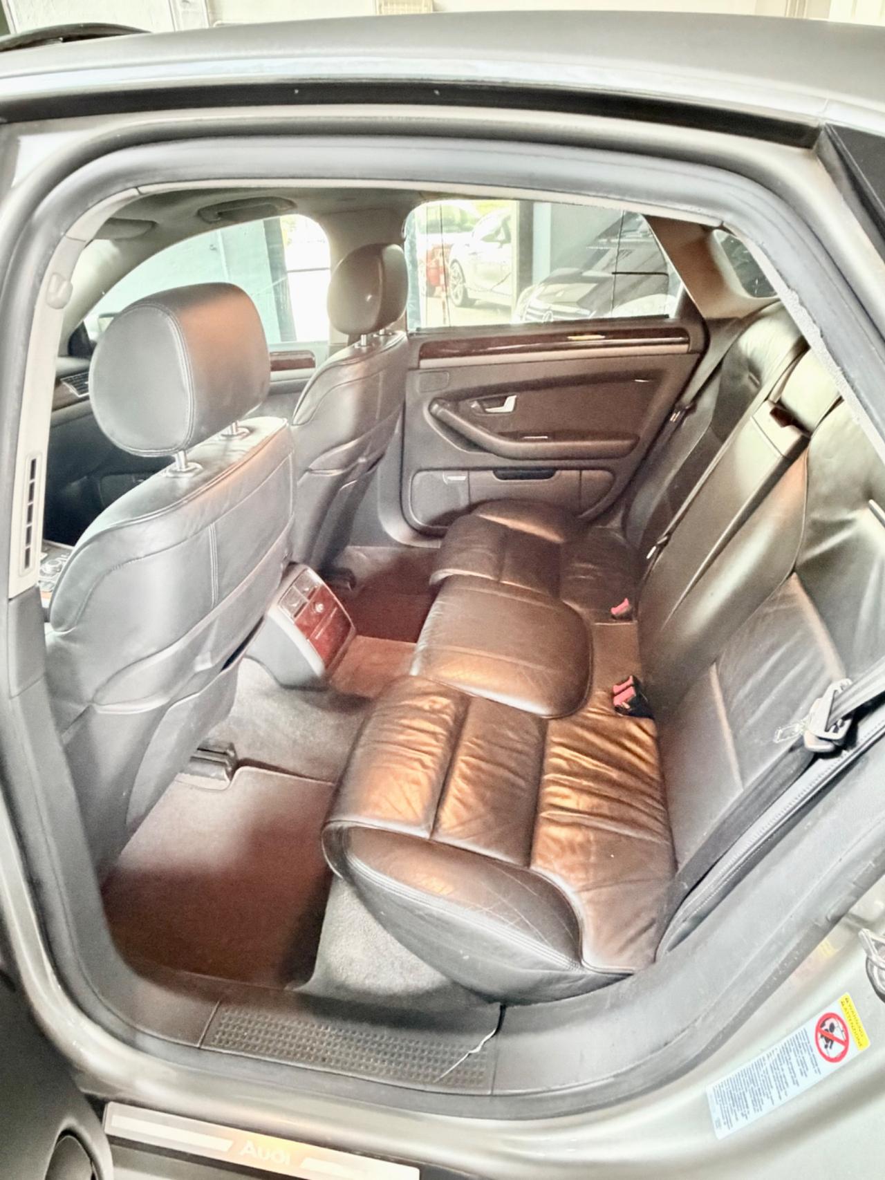 Audi A8 4.2 V8 TDI F.AP. quattro tiptronic