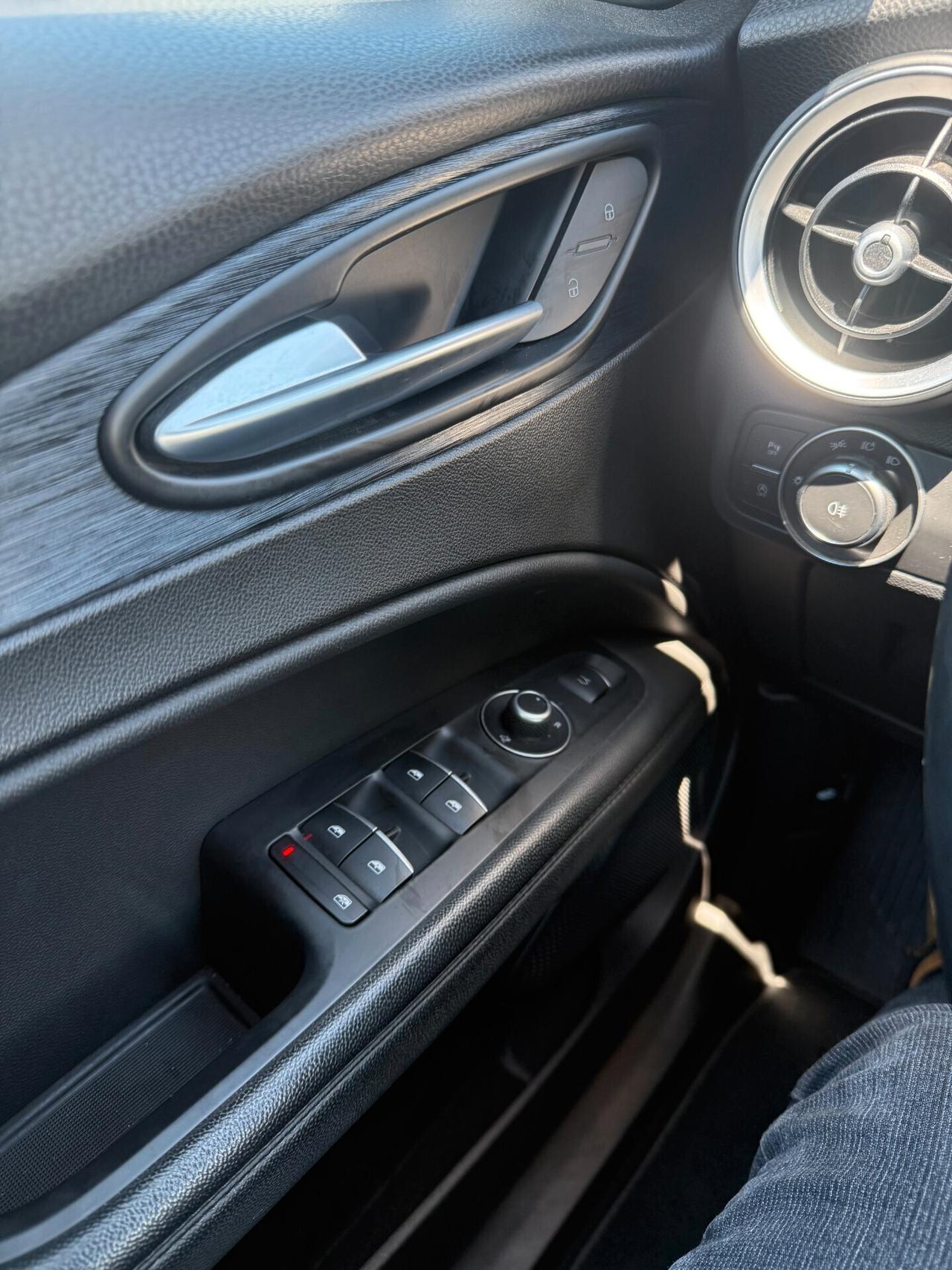 Alfa Romeo Stelvio 2.2 Turbodiesel 190 CV AT8 Q4 SUPER