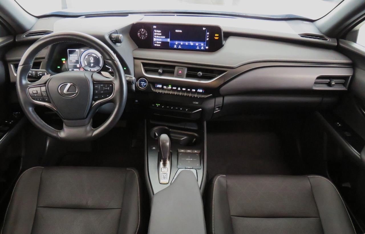 Lexus UX Full Electric Premium Fleet | iva 22% inclusa