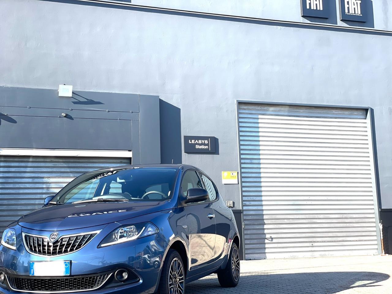 Lancia Ypsilon 1.0 2023 solo 45000km garanzia Lancia 2028