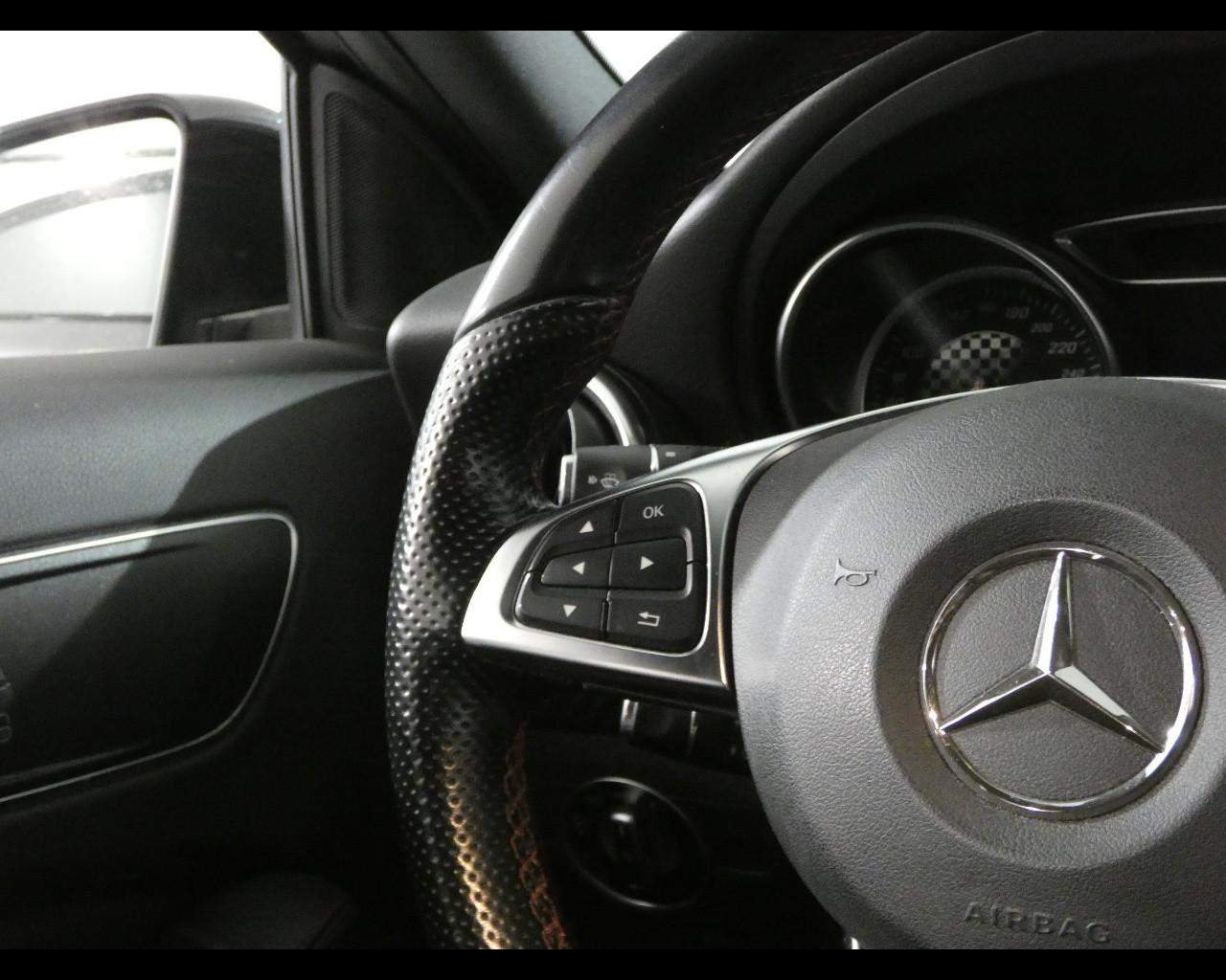 Mercedes-Benz Classe A (W176) - A 200 d Automatic Premium
