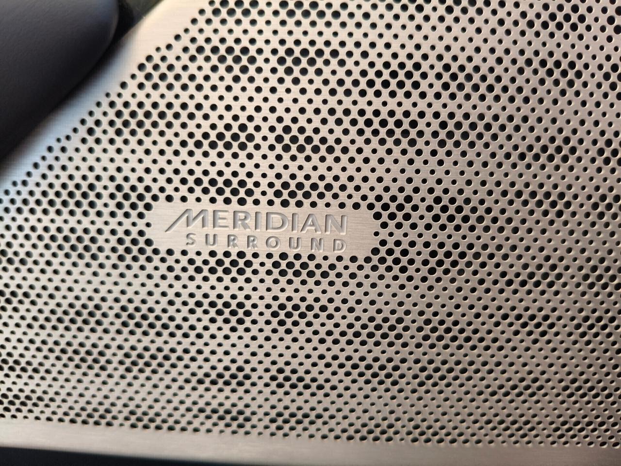 Range Rover Velar 2.0 Si4 300 CV R-Dynamic HSE