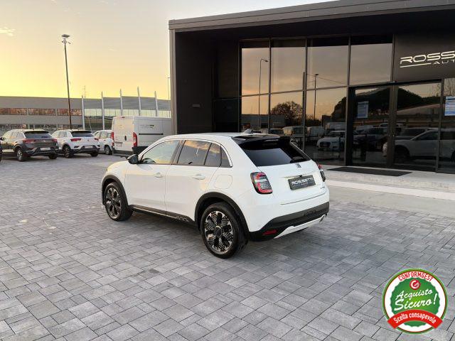 FIAT 600 Hybrid DCT MHEV La Prima ANCHE NEOPATENTATI