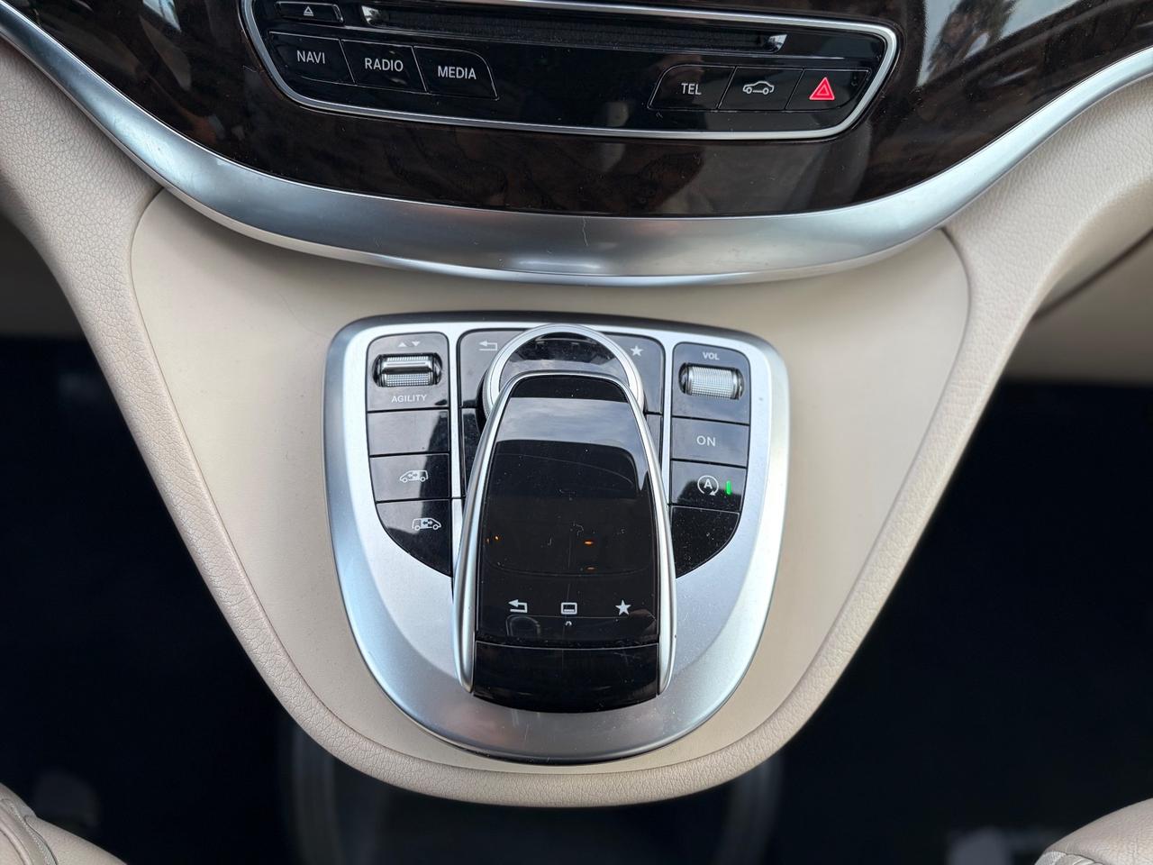 Mercedes-benz V 220 d Premium Long
