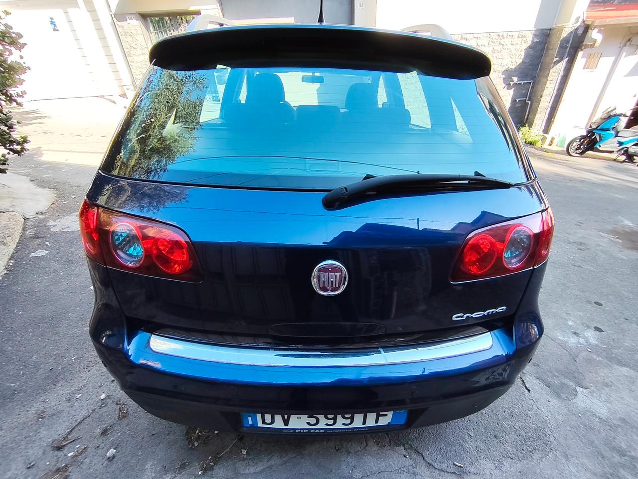 Fiat Croma 1.9 Multijet Emotion Leggi