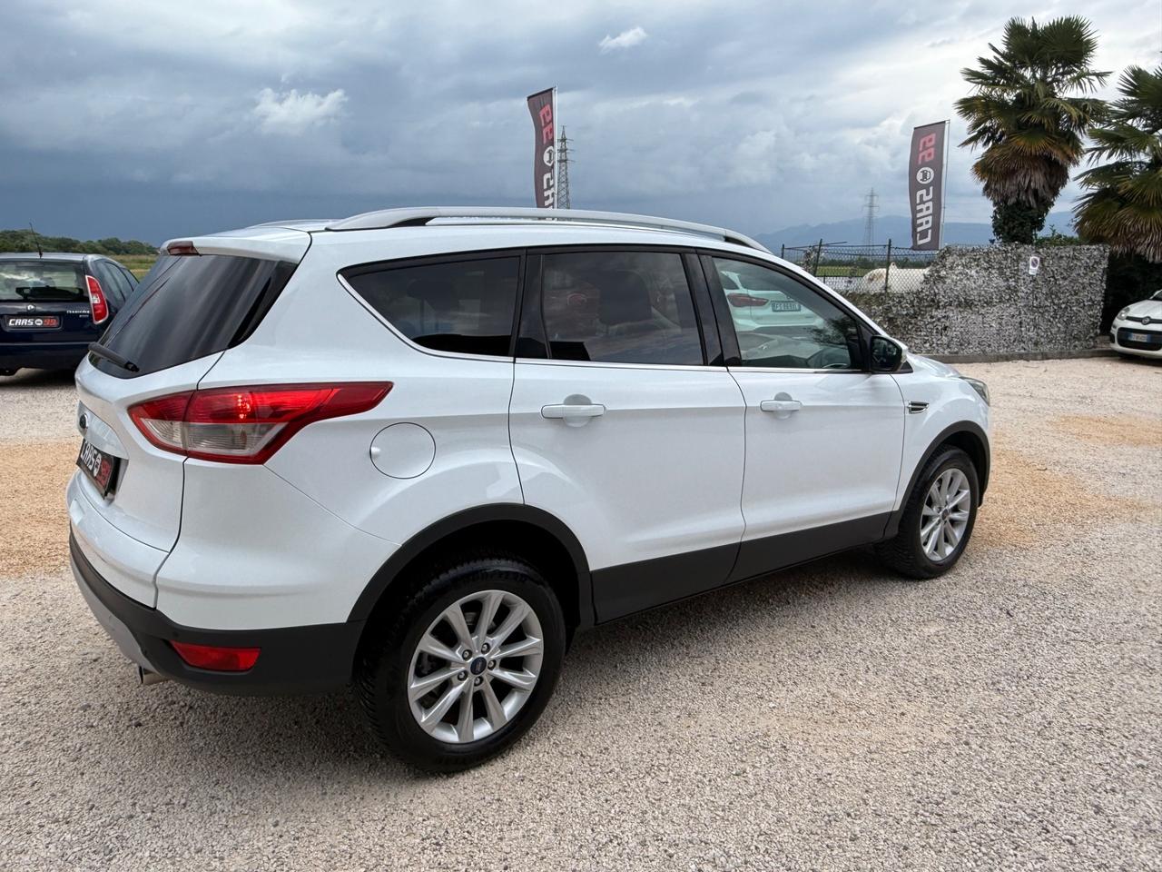 Ford Kuga 2.0 TDCI 150 CV S&S 4WD Powershift Titanium