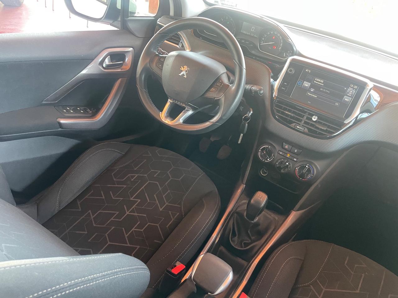 Peugeot 2008 PureTech 82 Allure