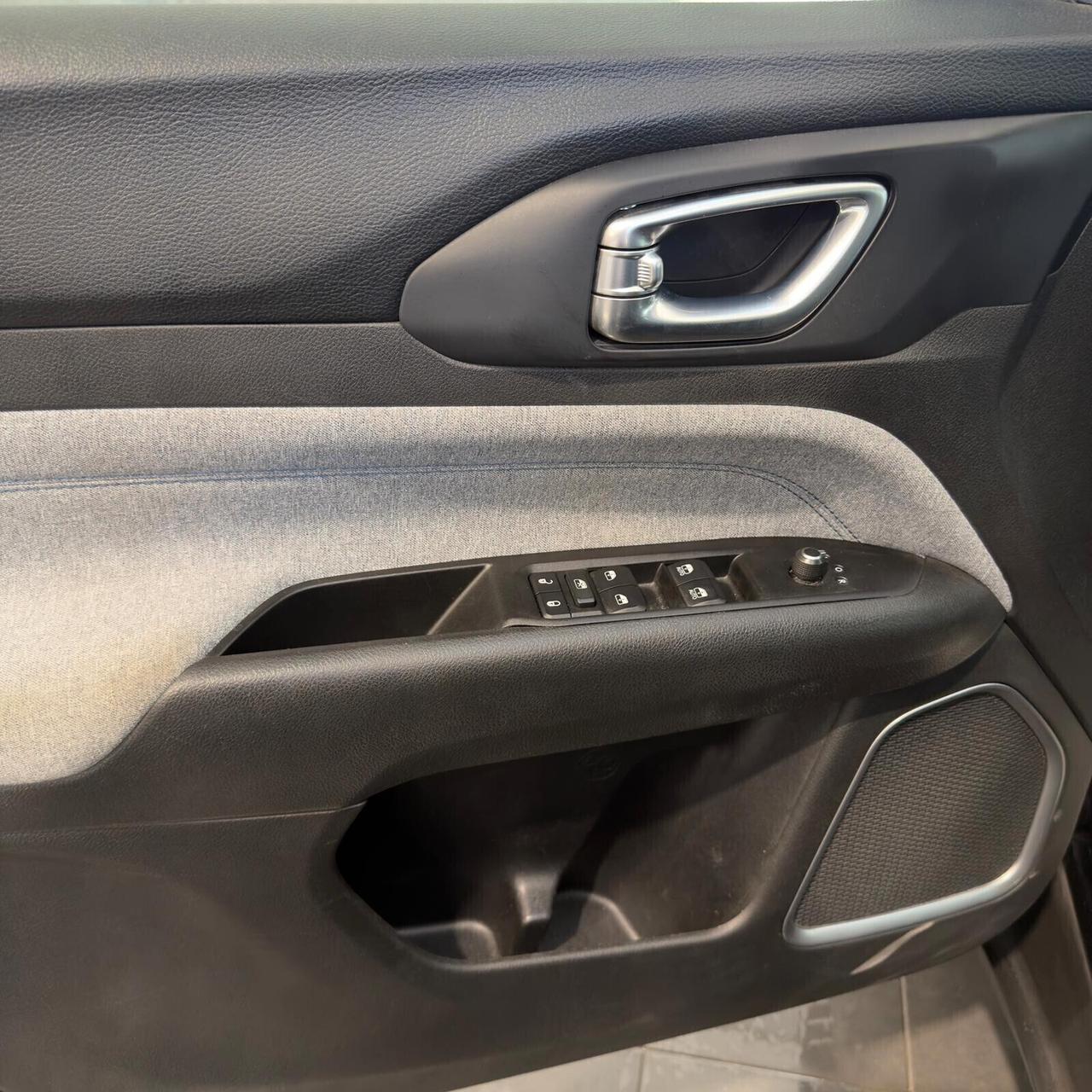 Jeep Compass 1.6 MJT Longitude FULL LED NEOPATENTATI