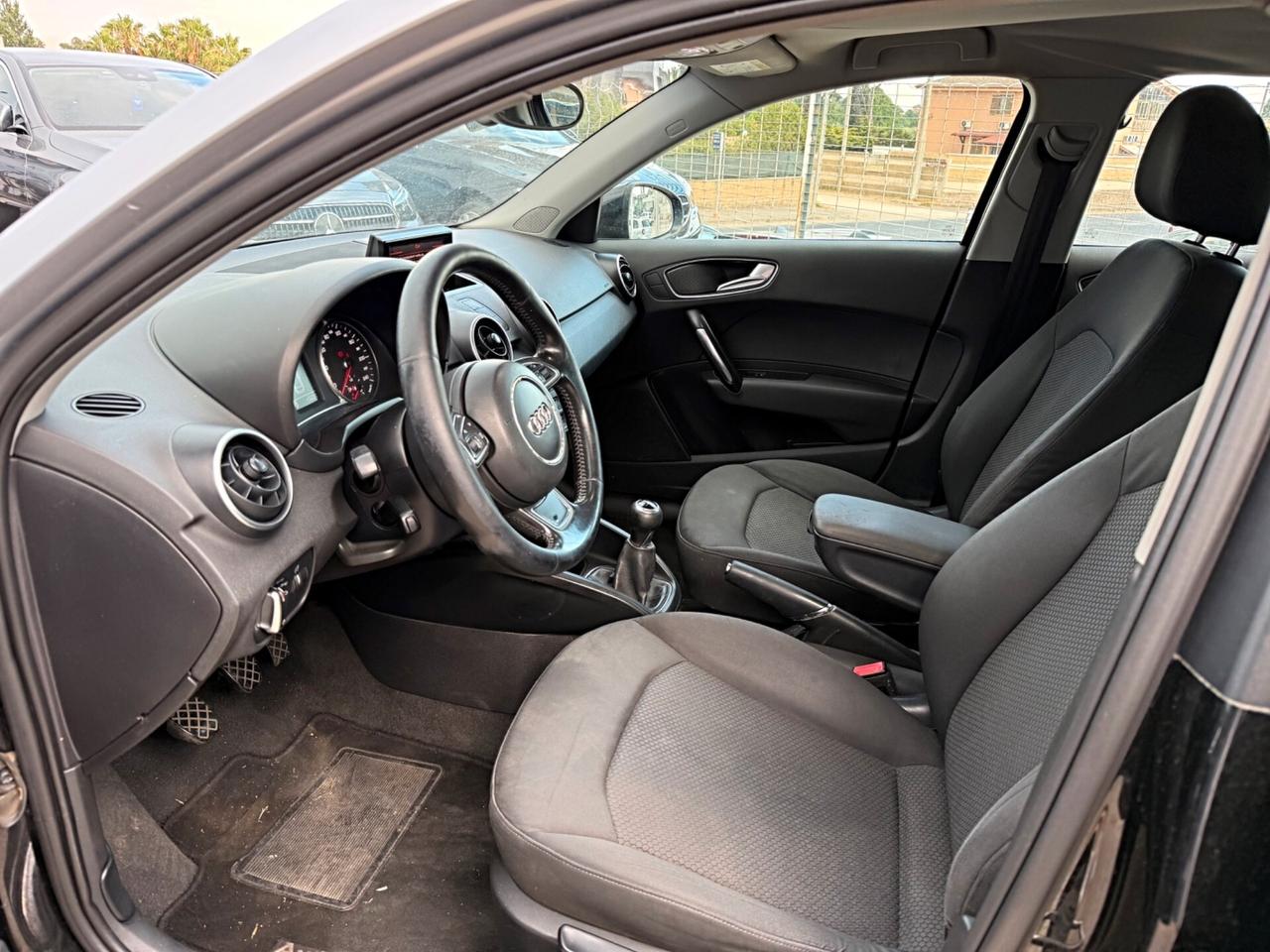 Audi A1 1.6 TDI 116 CV Admired S Line