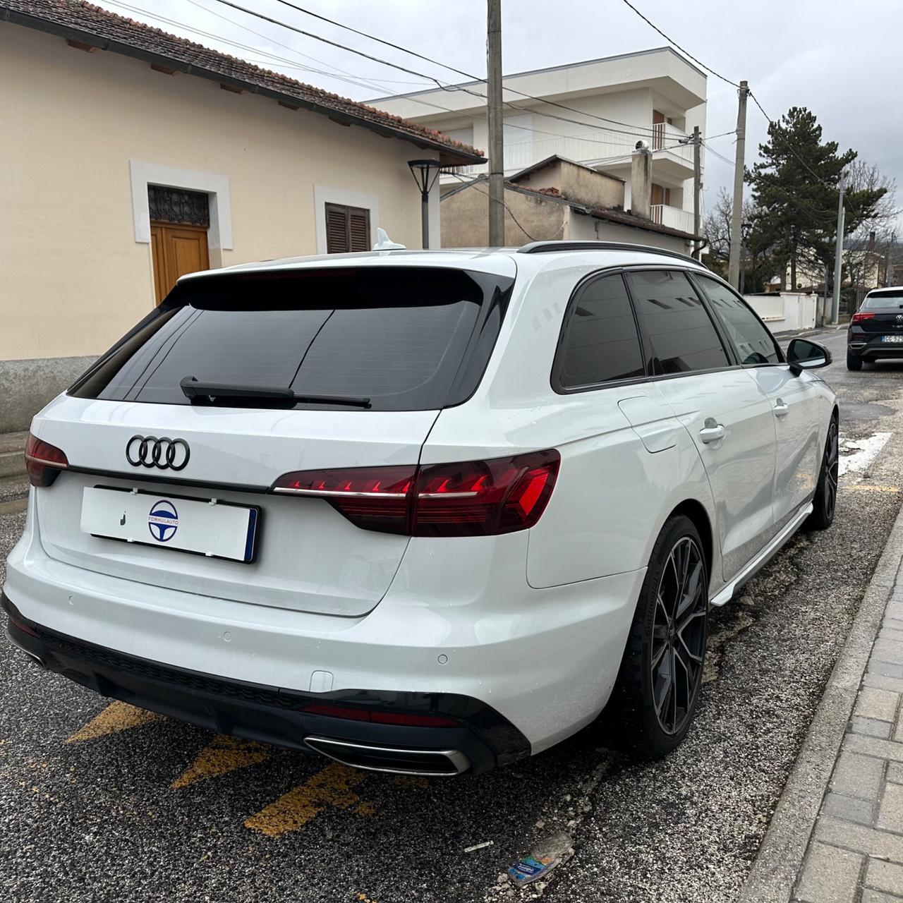 Audi A4 Avant 35 TDI/163 CV S tronic line edition