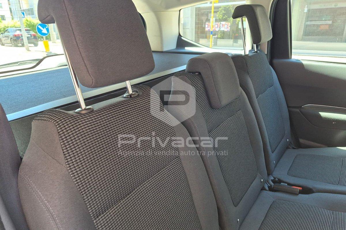PEUGEOT 5008 1.6 HDi 115CV Active