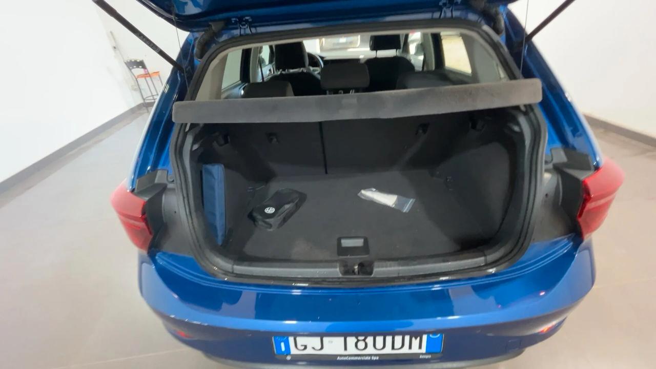 Volkswagen Polo 1.0 TSI DSG Style