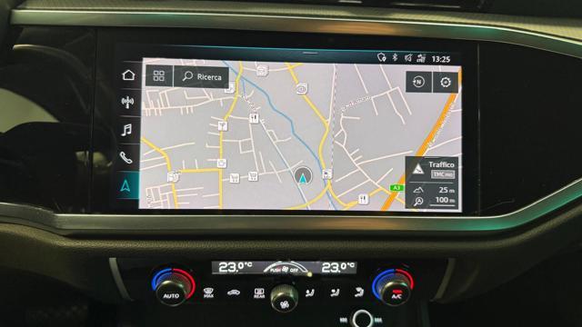 AUDI Q3 40 TDI quattro S tronic Business Advanced