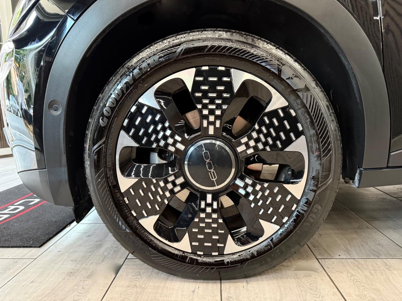 Fiat 600 Hybrid 110 CV DCT MHEV La Prima PRONTA CONSEGNA