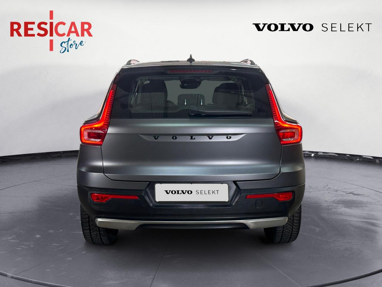 VOLVO XC40 1.5 t2 Momentum Pro auto