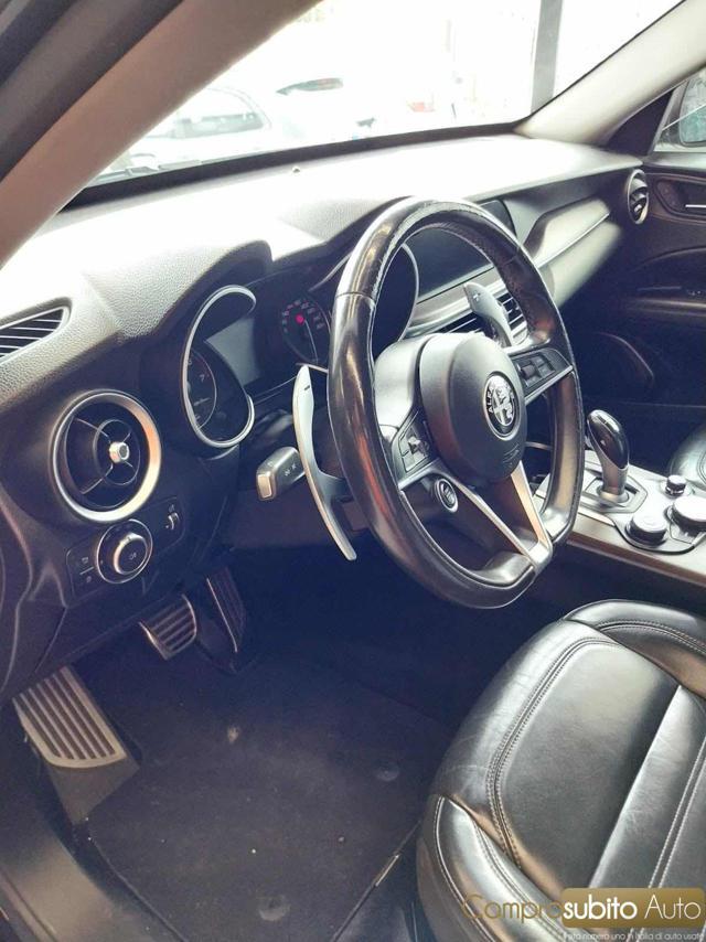 ALFA ROMEO Stelvio 2.0 Turbo 280 CV AT8 Q4 Super