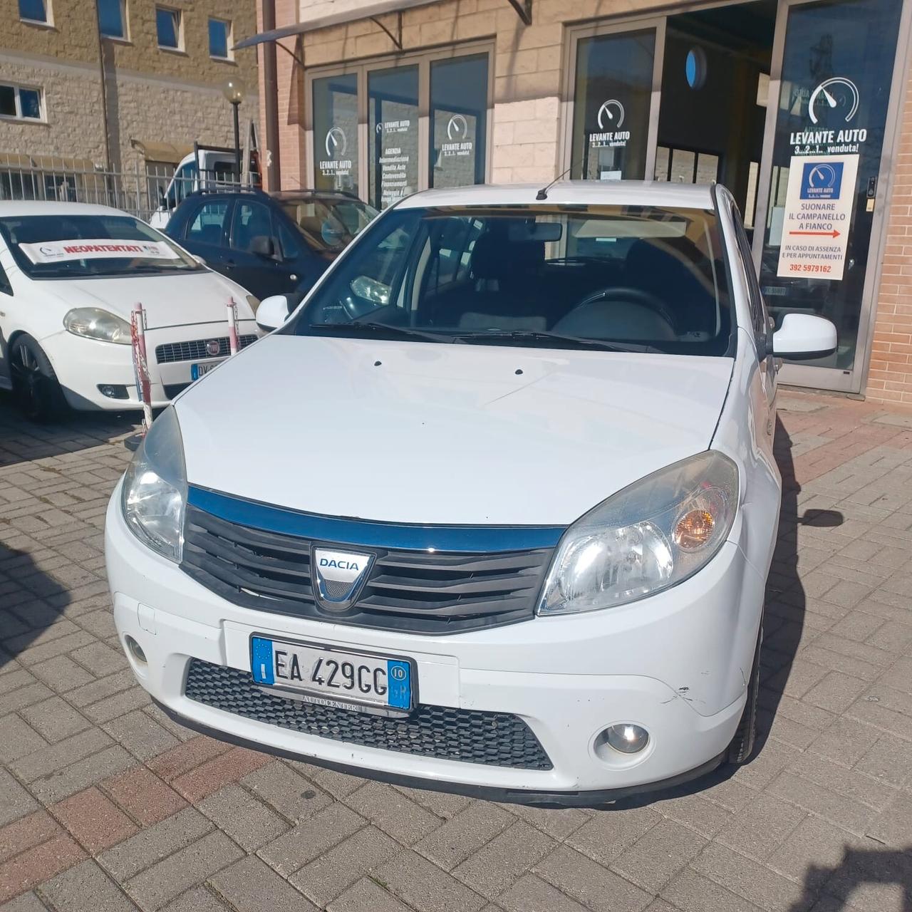 153.628KM ECONOMICA GPL DI FABBRICA SANDERO 1.4