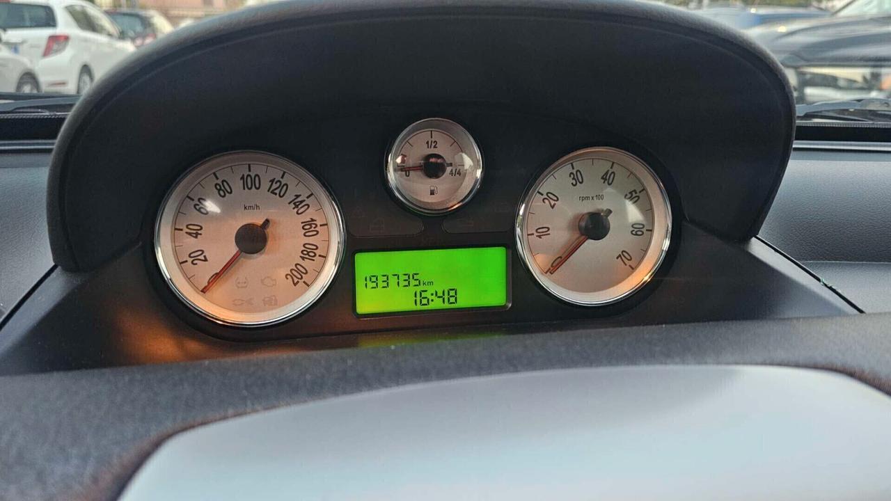 Lancia Ypsilon 1.3 MJT 75 CV Platinum Neopatentati