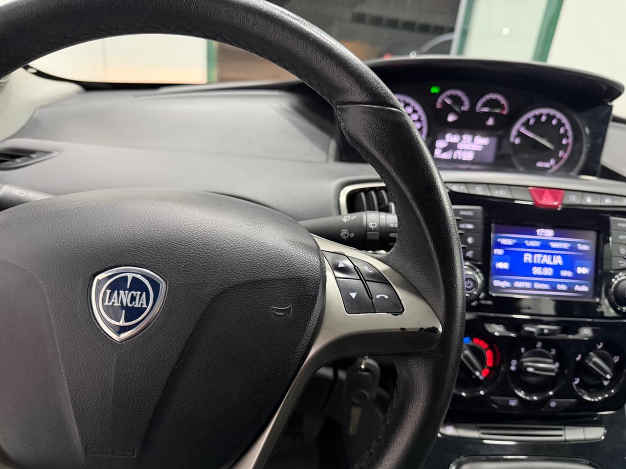 Lancia Ypsilon 1.2 69 CV 5 porte GPL Ecochic Gold